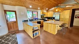 The Moab Pearl Ecolodge I Peaceful Retreat I Private Hot Tub I 360° Views!