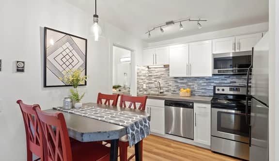 Red Pine | 5 Min Walk to Lift | Pools, Hot Tubs
