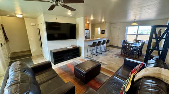 2 King Suites I Pool & Hot Tub I Pet Friendly