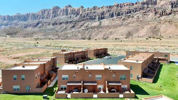 Two King Suites I Red Rock Horizon I Pool & Hot Tub