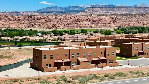 Red Rock Rendezvous I Pool & Hot Tub I Two King Suites